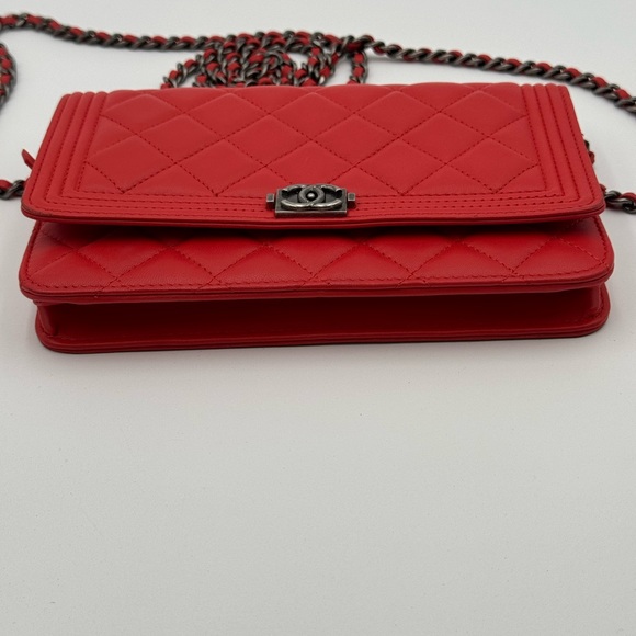 Chanel Quilted Lambskin Boy Red Wallet On Chain - Picture 10 of 17